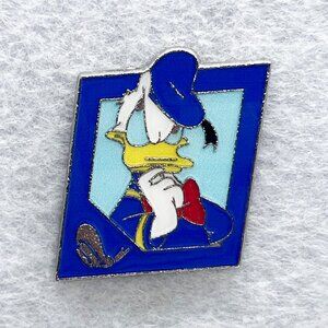 🔮 5/$25 Disney Donald Duck Blue‎ Square Pin